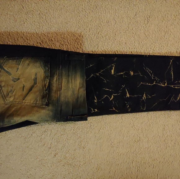 Jeans - Picture 2 of 3